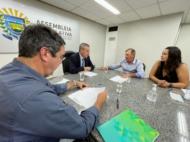 Paulo Corrêa garante recursos para hospital de Coronel Sapucaia