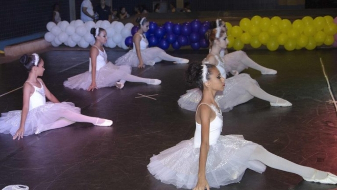 Escola Municipal de Ballet apresenta espetáculo nesta sexta-feira