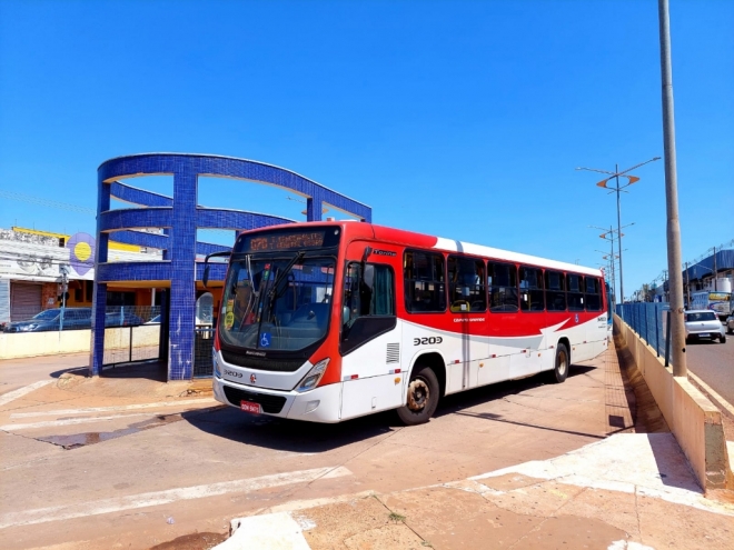 Passagem de ônibus sobe para R$ 4,40 a partir de segunda 